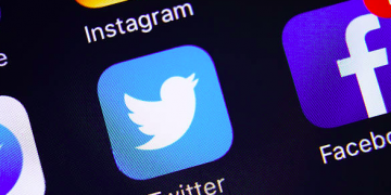 How to Delete Twitter (and Your Terrible Tweets)