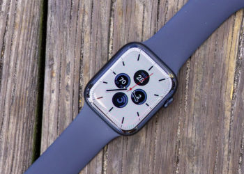 Apple watch series 8